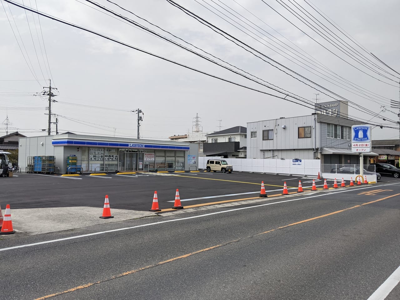 ローソン岡山金岡西町店のオープン前の様子