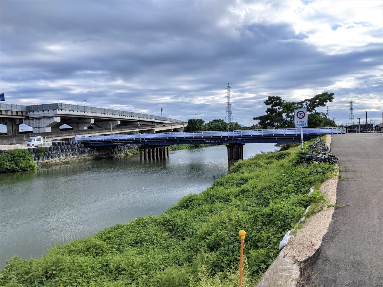 迂回路の仮設橋