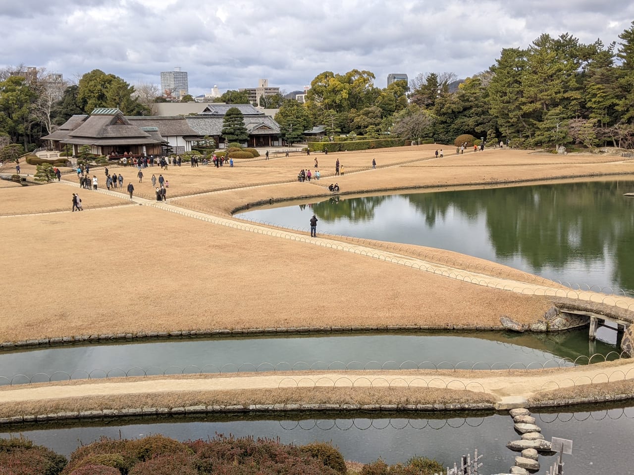 後楽園唯心山からの風景