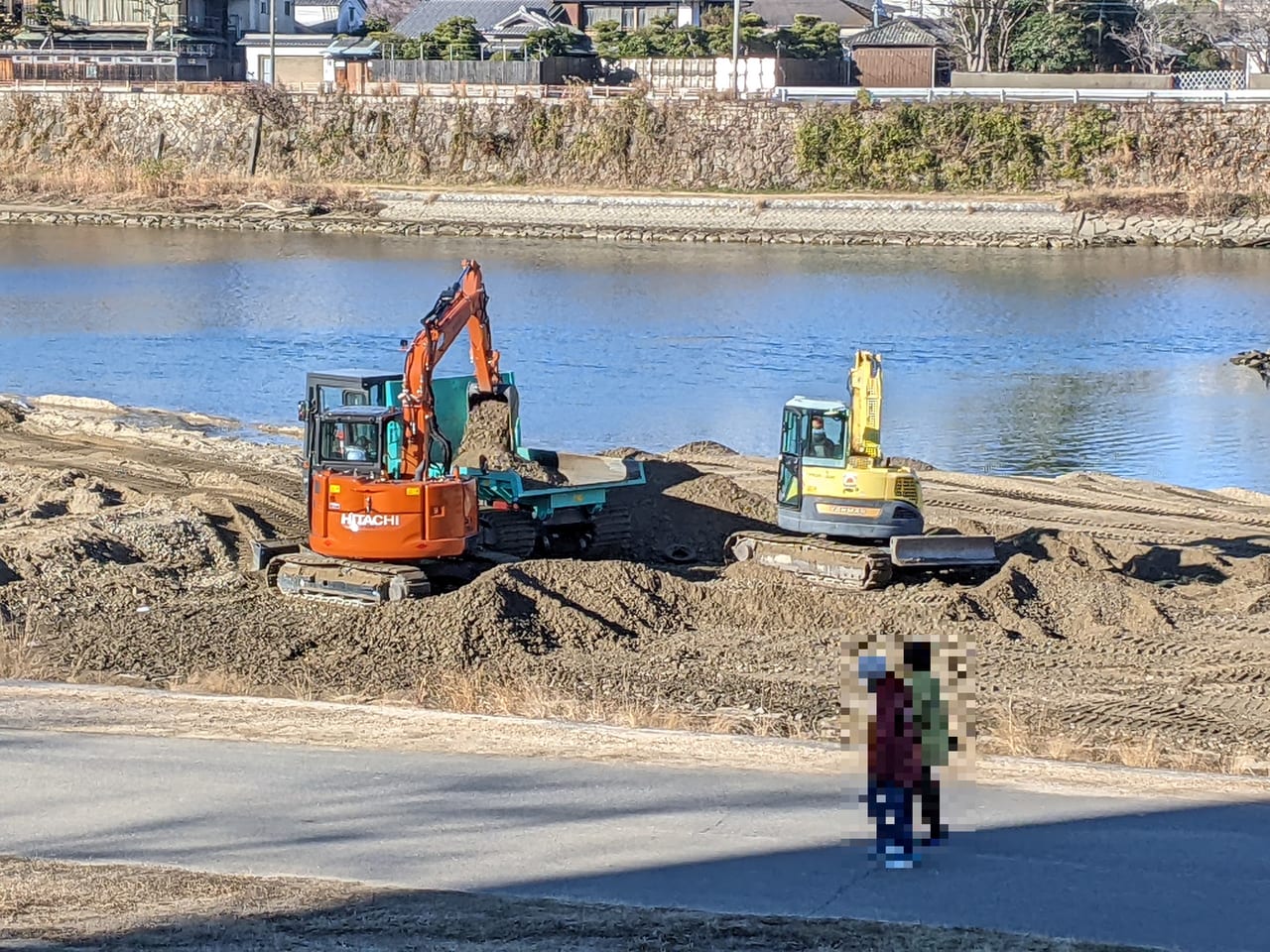 旭川の堆積土砂の移動