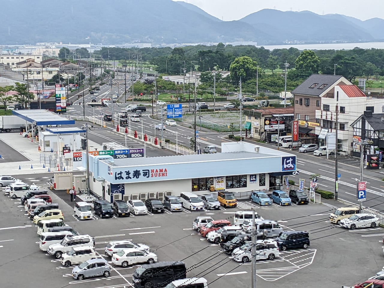 「はま寿司アクロスプラザ岡南店」の周辺状況