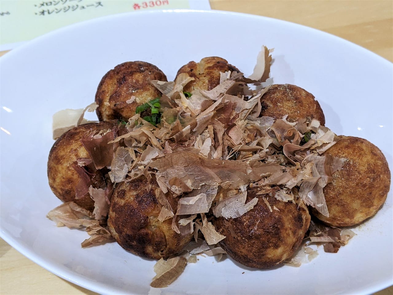 「たこ焼き・鉄板キッチン くるん」のたこ焼き