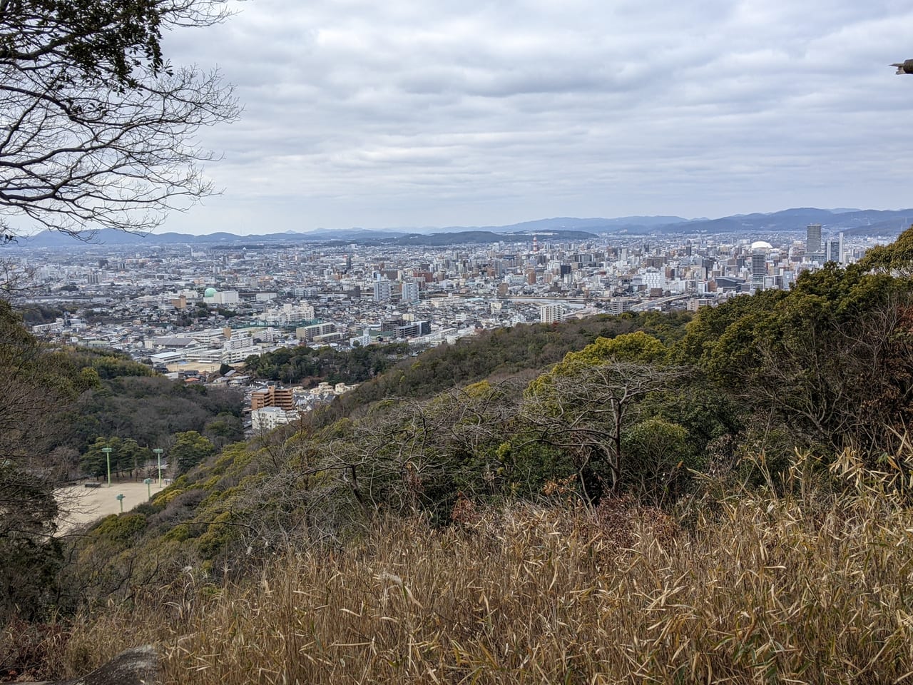 里山センター ～ 落ちない石へのルート