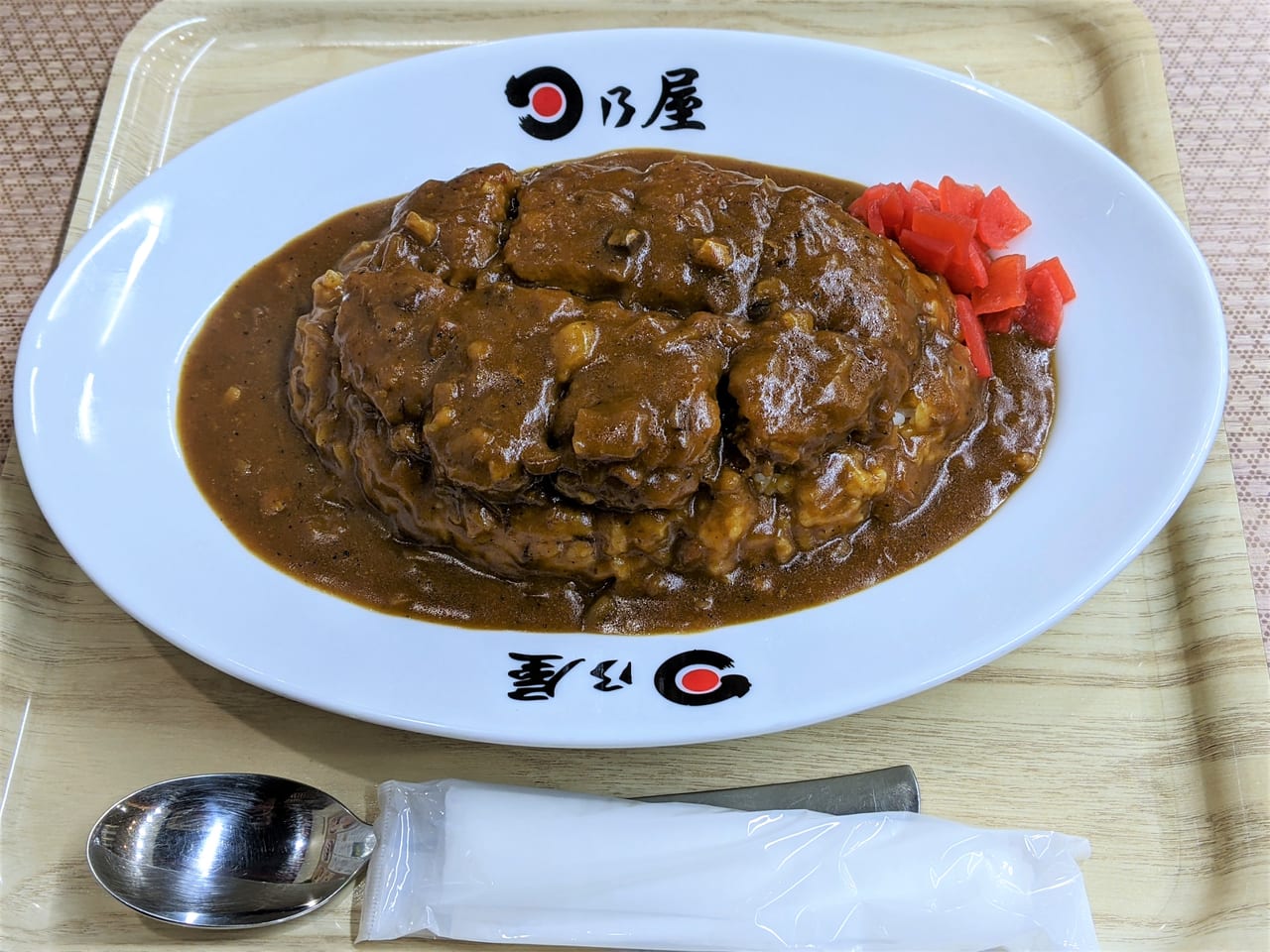 「日乃屋カレー岡山十日市店」の名物カツカレー