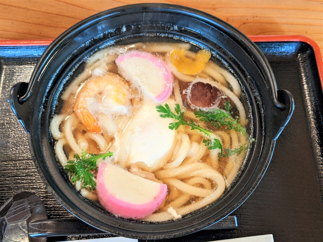 「峠の茶屋」の鍋焼うどん