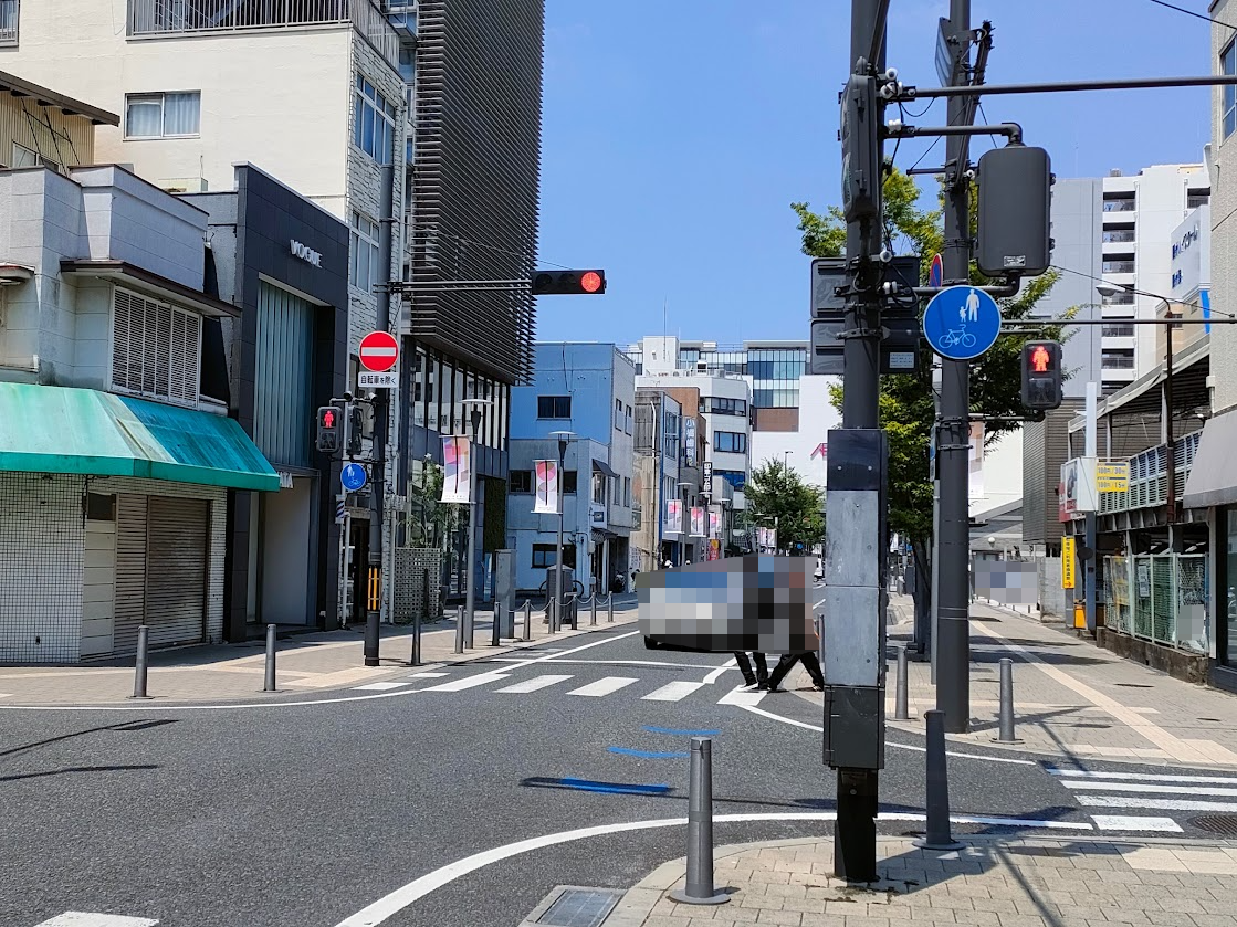 ファミリーマート 錦町東店