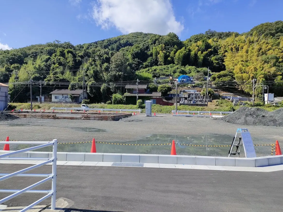 ファミリーマート新築予定地