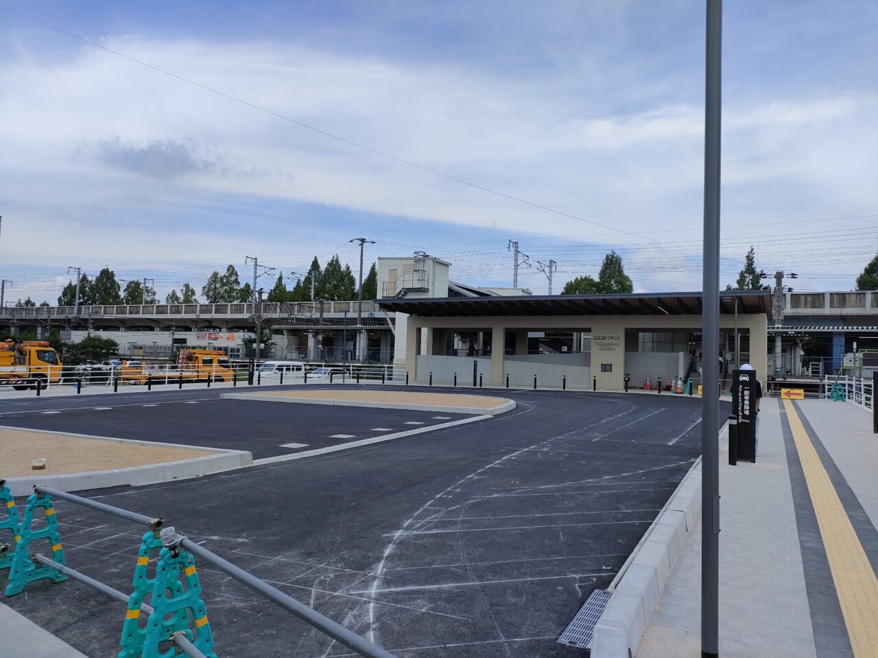 高島駅南口駅前広場