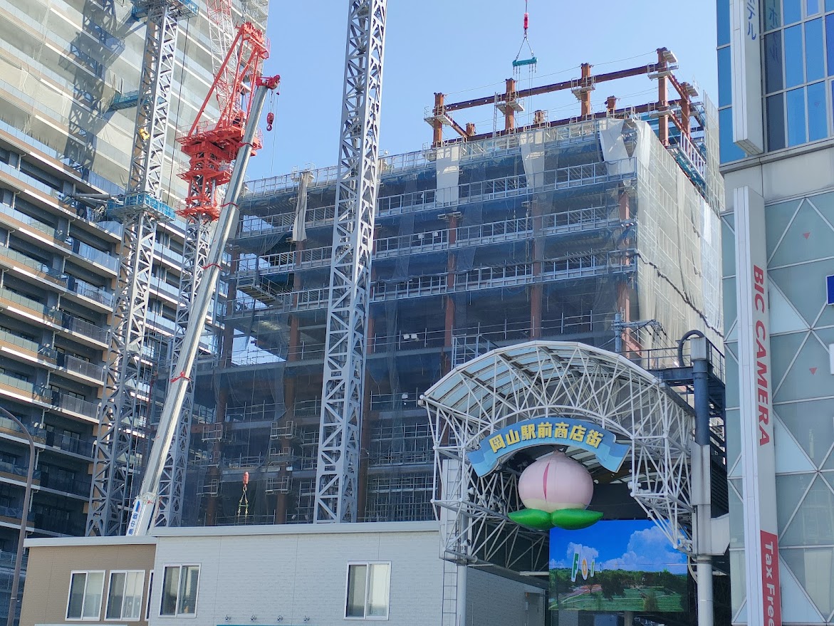 岡山駅前の再開発エリア