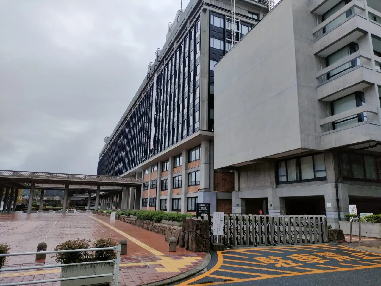 岡山県庁
