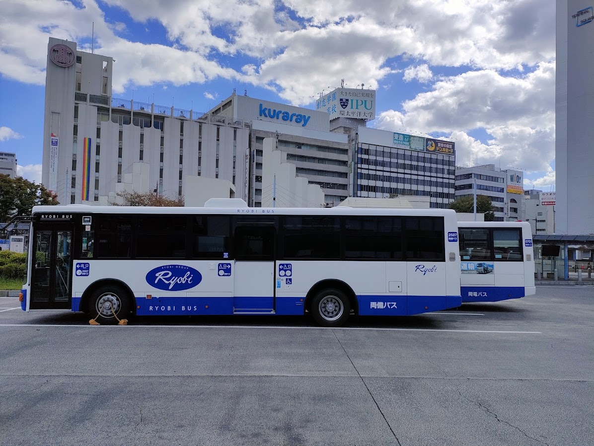 岡山駅東口（後楽園口）バスターミナル
