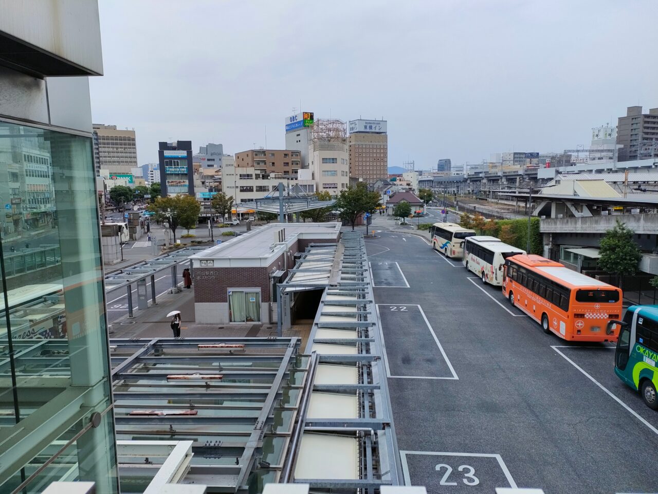 岡山駅西口バスターミナル