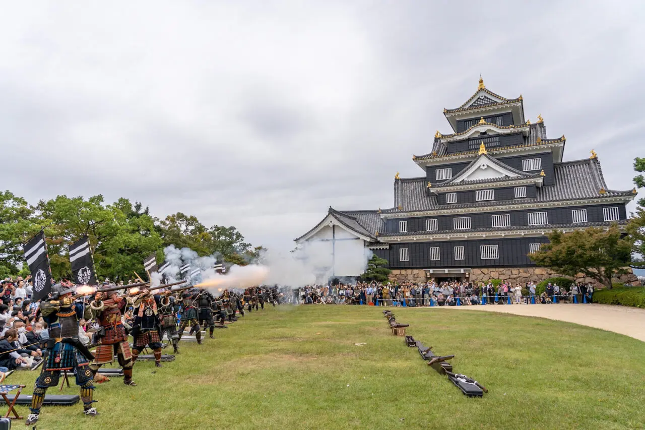 「秋のおかやま桃太郎まつり2025」と「集え!岡山城」