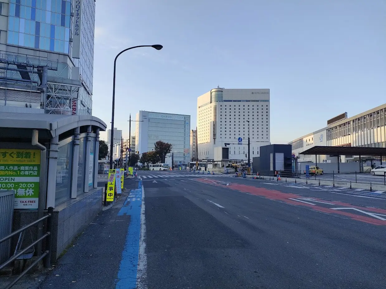 岡山駅前交差点が夜間全面通行止