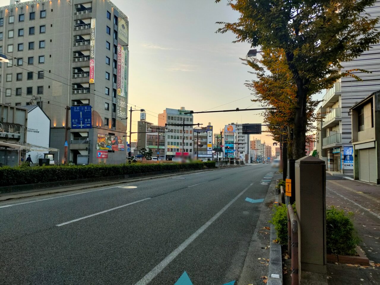 インドネシアレストラン&マート Samfood Resto