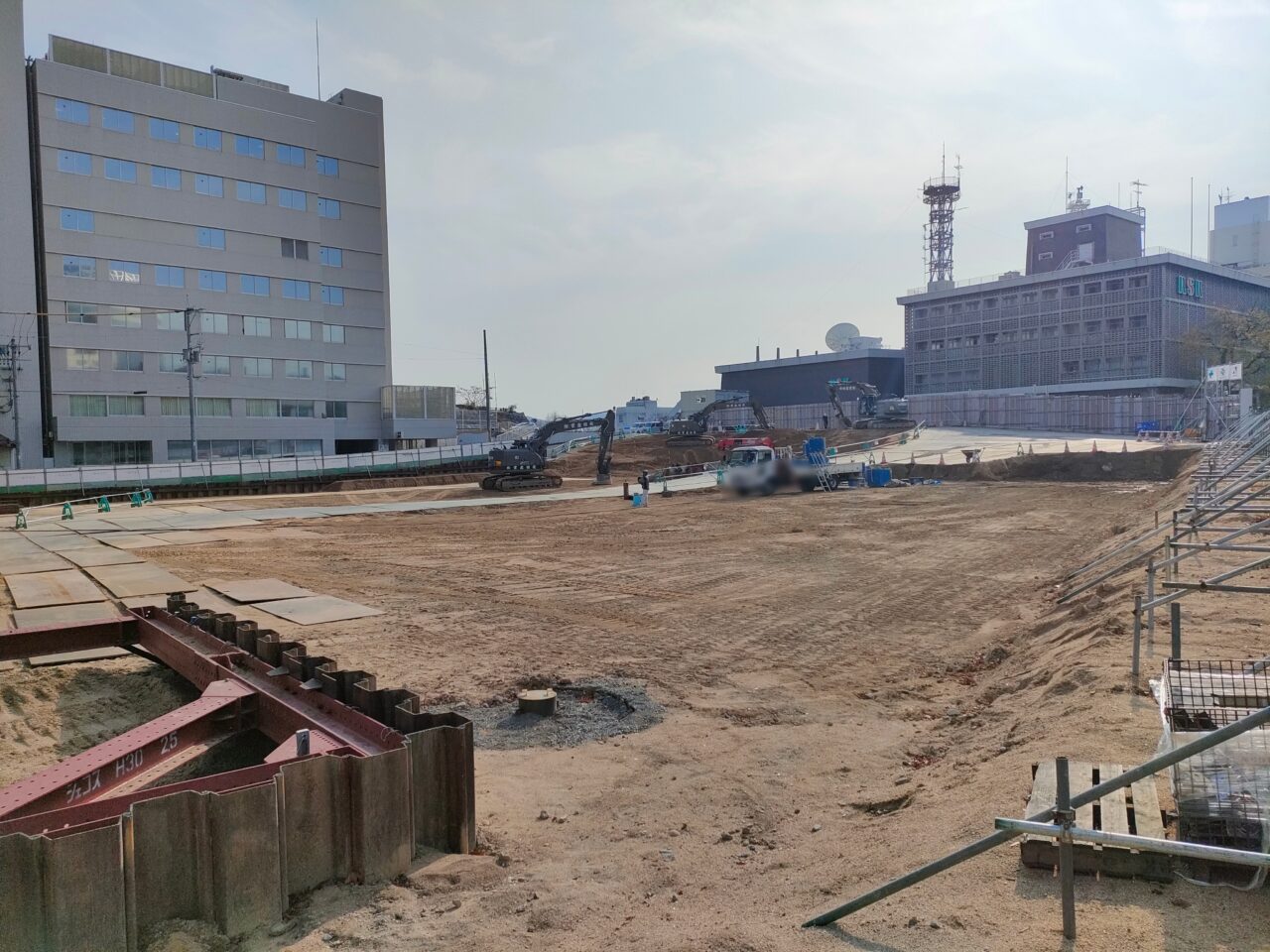 岡山市民会館跡地と西の丸周辺の現在の様子